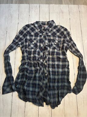 Romeo & Juliet Couture Blue and Cream Plaid Button-Up Shirt